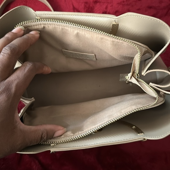 Tan purse - Picture 4 of 4